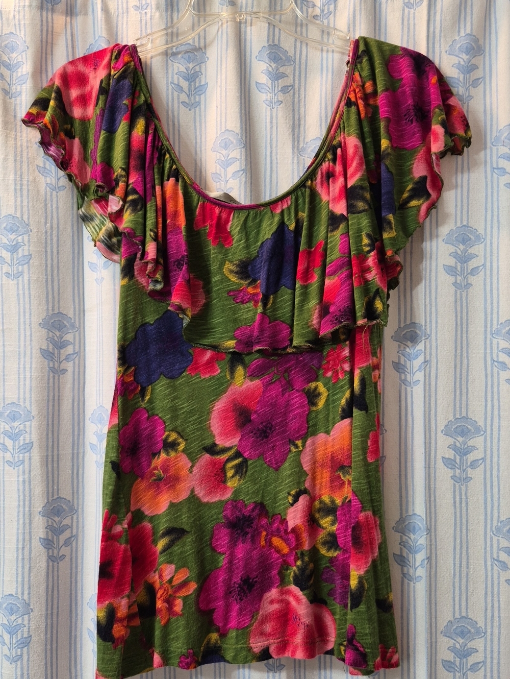 Lush Floral Sleeveless Ruffle Rayon Top Sz S